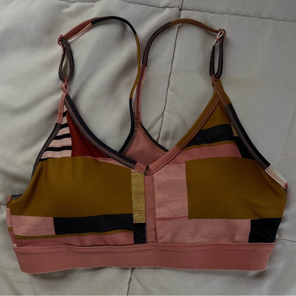 NWT Nike Dri Fit Sports Bra - Picture 1 of 3